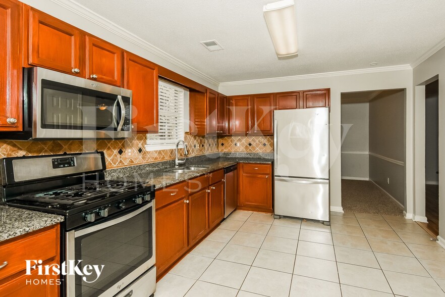 Building Photo - 2212 Pixie Rose Ln