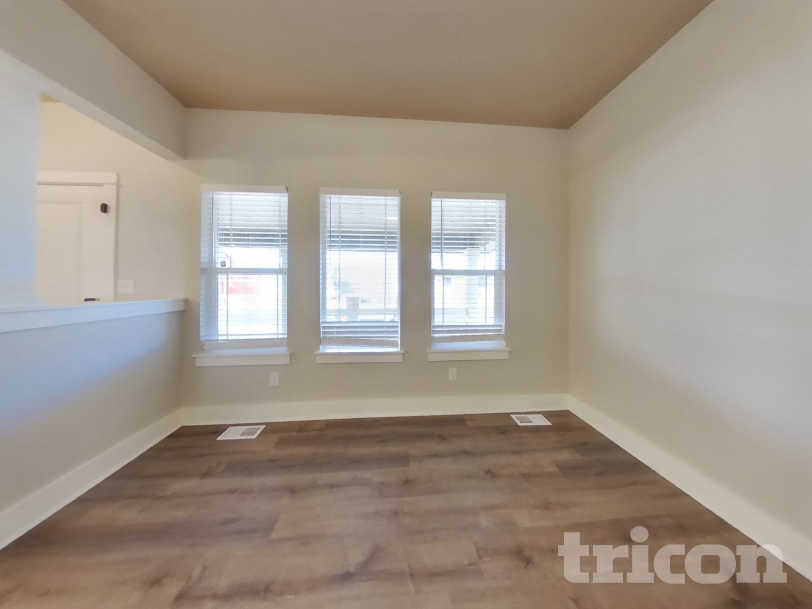 Building Photo - 1910 Mahogany Way