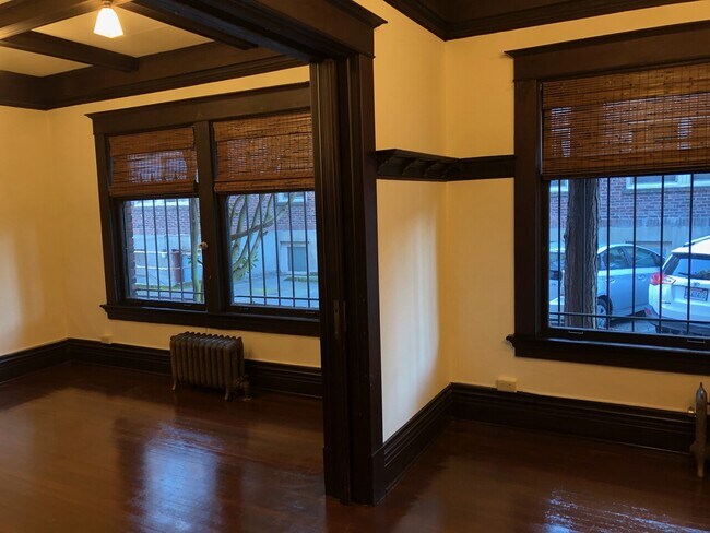 Building Photo - Harrison Apartments