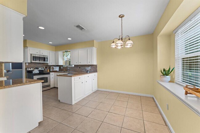 Building Photo - 427 Whitecap Dr