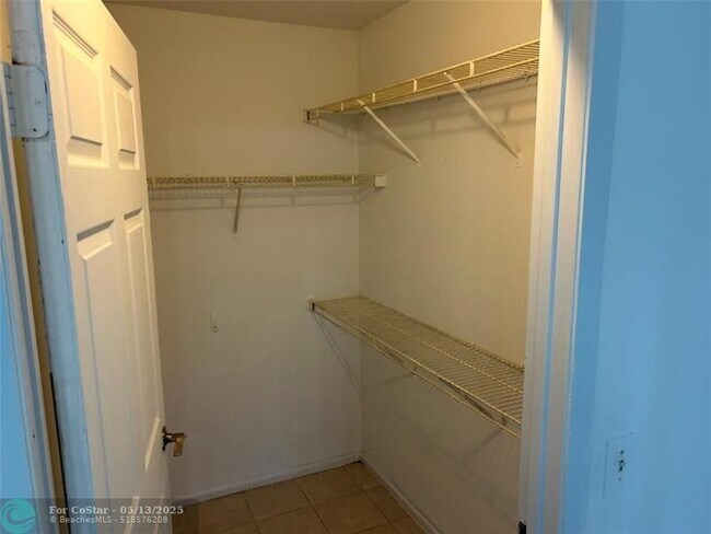 Building Photo - 1705 Palm Cove Blvd