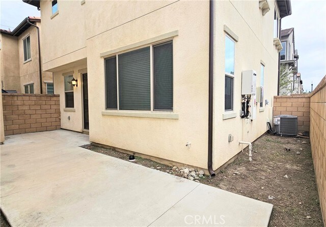 Building Photo - 15992 Jamie Ln