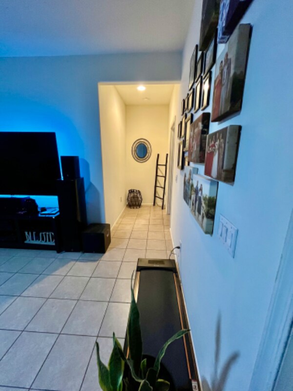 Building Photo - 7212 S Via Gaucho Viejo