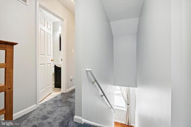 Building Photo - 1909 Aliceanna St