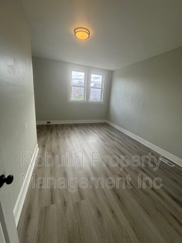 Building Photo - 3706 Gelston Dr
