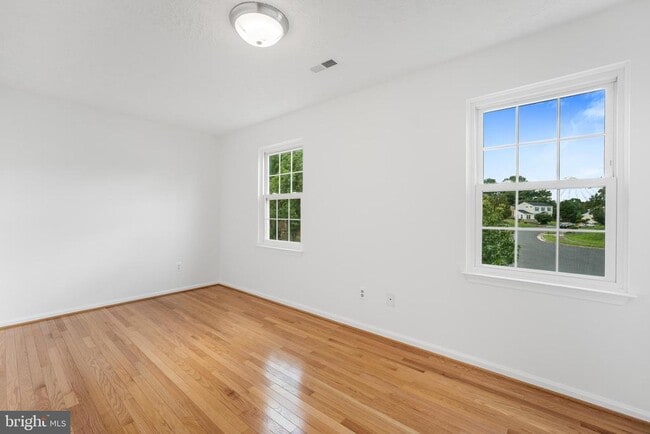Building Photo - 13320 Scibilia Ct