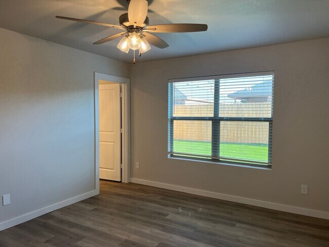 Building Photo - NEW 3 BEDROOM HOME IN ELM MEADOWS!
