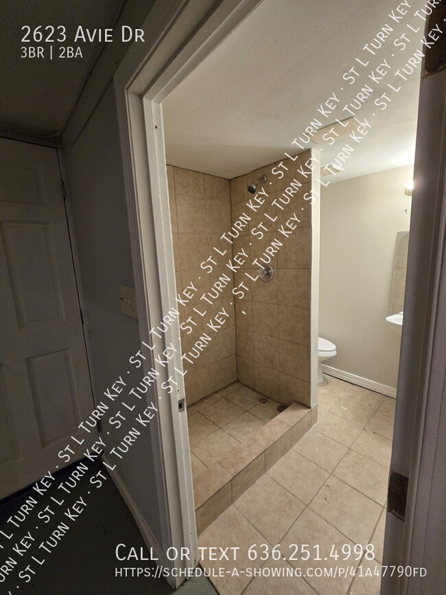 Building Photo - 2623 Avie Dr