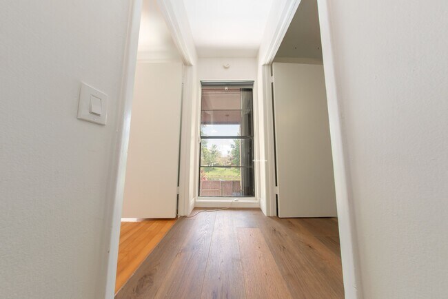 Building Photo - 6724 SW 114th Pl