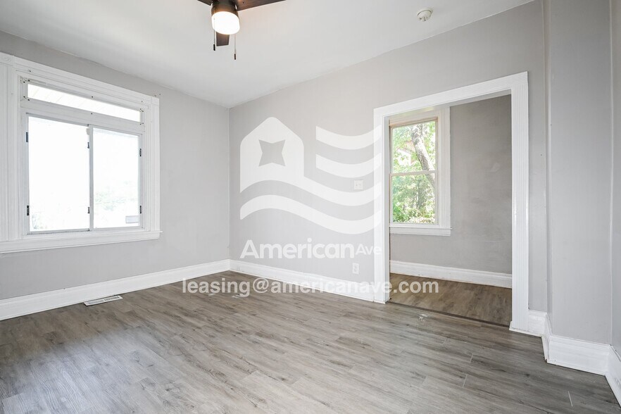 Building Photo - 306 Marlow St