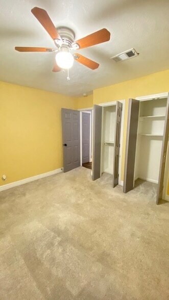 Building Photo - 6623 Cresthill St