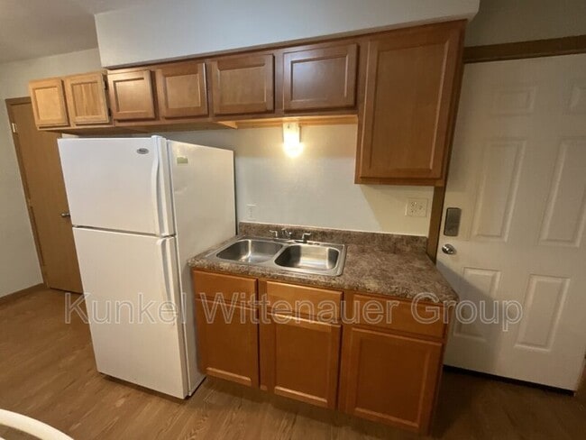 Building Photo - 1810 Jamestown Rd