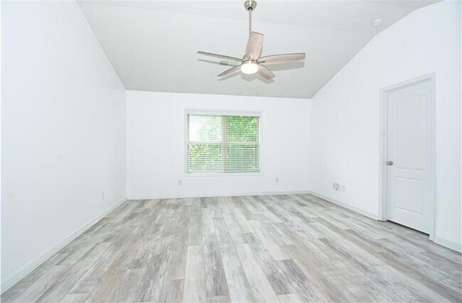 Building Photo - 162 Townview Dr