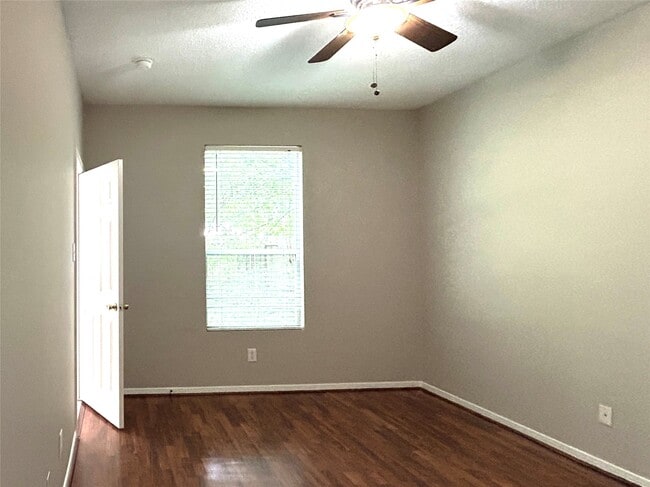 Building Photo - 18562 Carousel Creek Ct