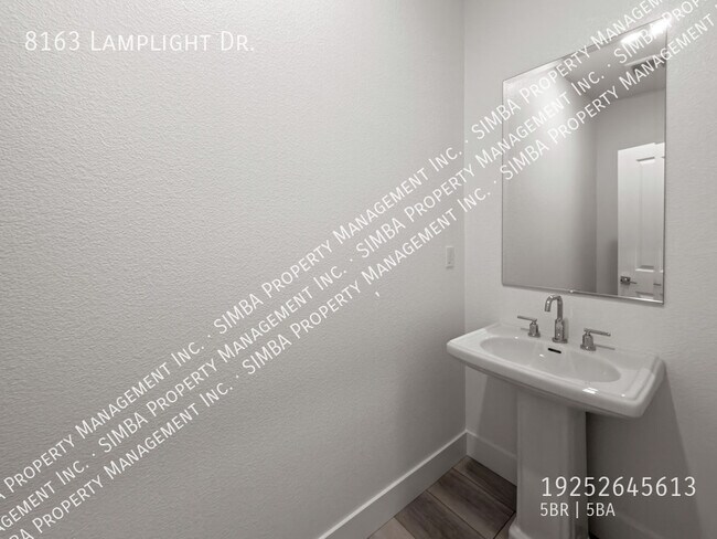 Building Photo - 8163 Lamplight Dr