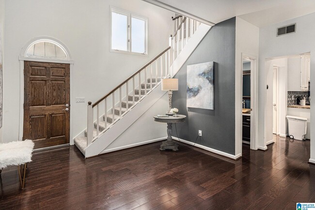 Building Photo - 5539 Hampton Heights Dr