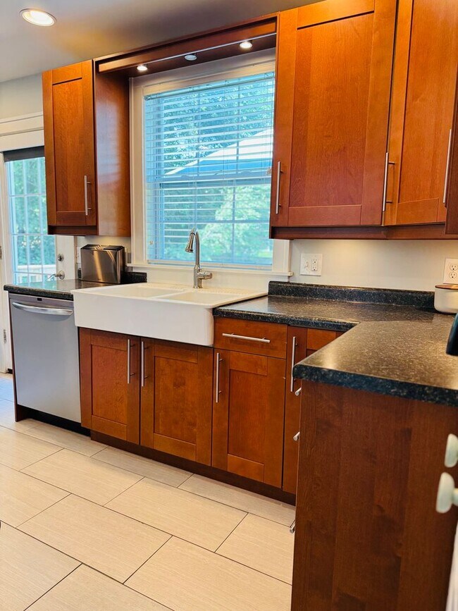 Building Photo - East Grand Rapids Gem: 4-Bedroom, 2-Bath U...