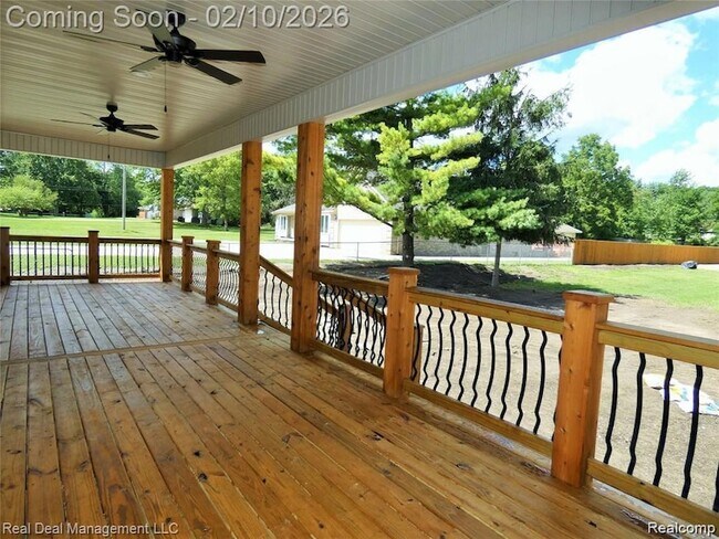 Building Photo - 485 Upland Ave