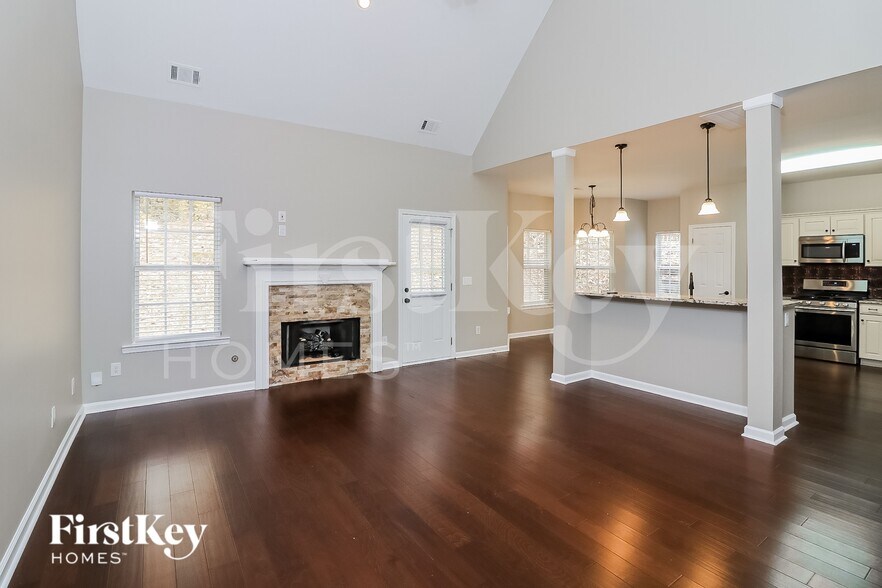 Building Photo - 1805 Lightwood Ln NW