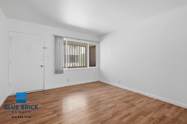 Building Photo - 5642 Laurel Canyon Blvd