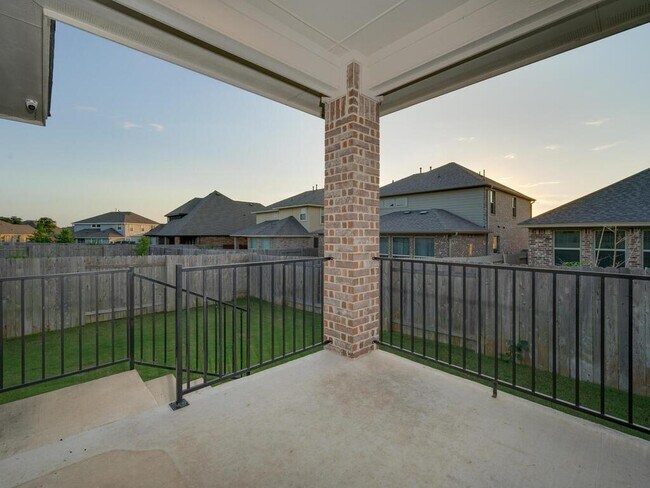 Building Photo - 2905 Coral Valley Dr