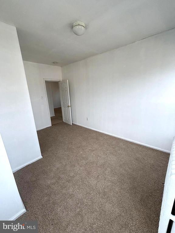 Building Photo - 49 Hopkins St