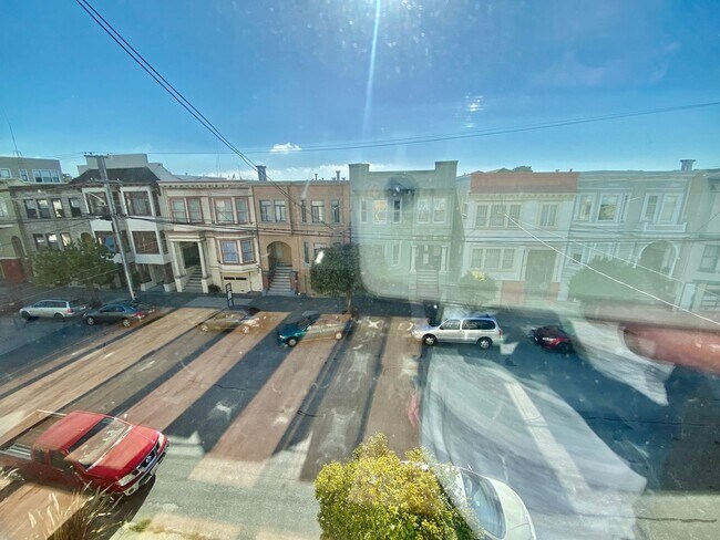 Building Photo - 156 9th Ave