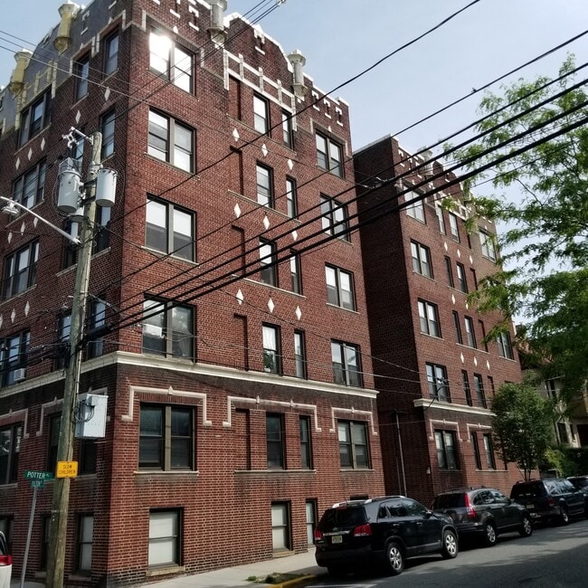 Primary Photo - 290 Potter Pl