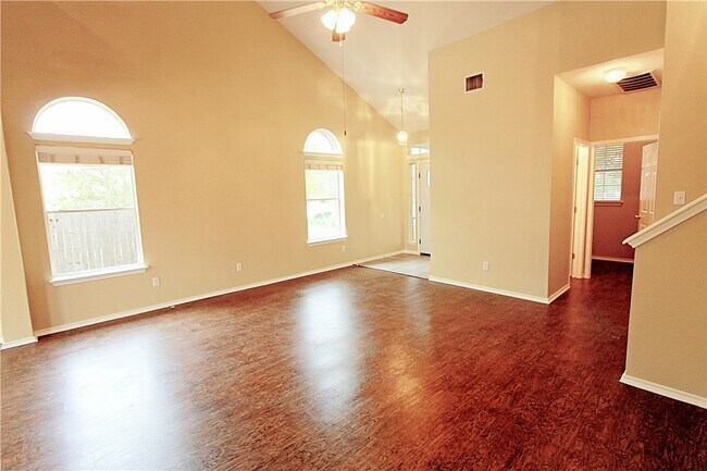 Building Photo - 14401 Mowsbury Dr