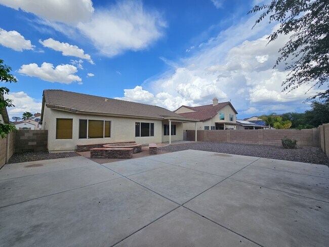 Building Photo - 7491 W Colony Park Dr