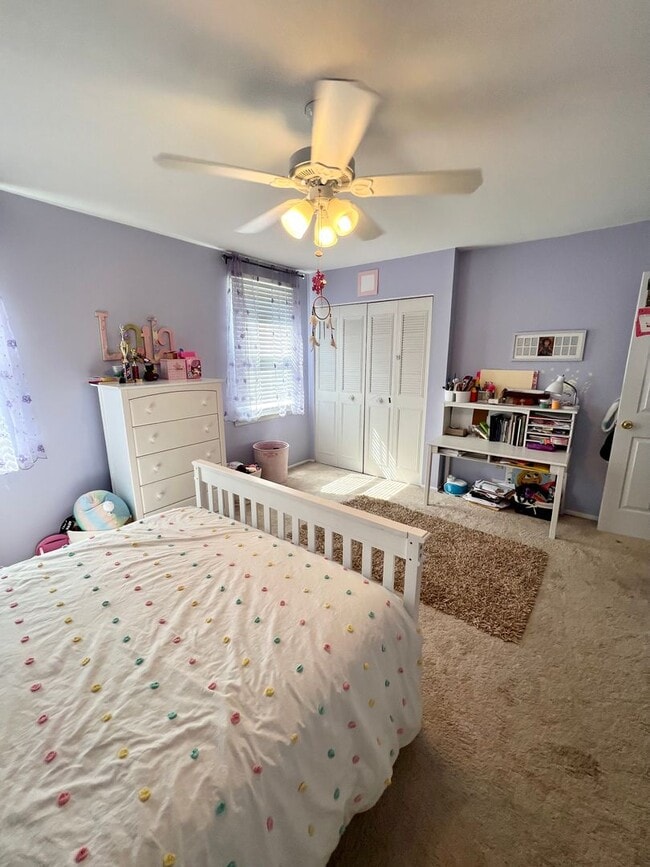 Building Photo - Beautiful 3-Bedroom Townhome on a Cul-De-Sac in Bensalem! Available January 2026!