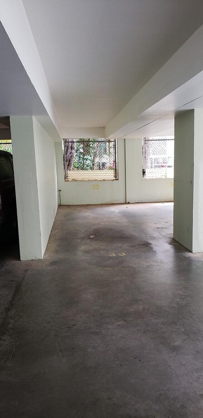 Building Photo - 2015 Lime St