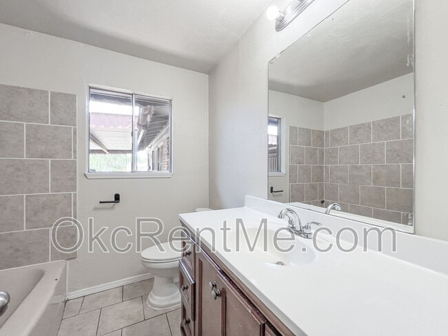 Building Photo - 2400 SW 63rd St