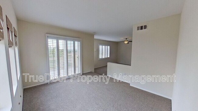 Building Photo - 2161 Middlecoff Ct