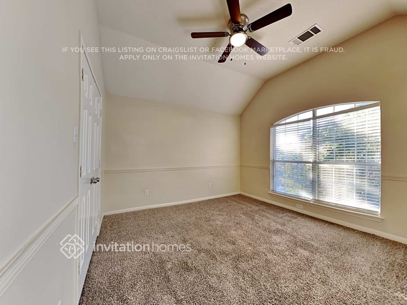 Building Photo - 7402 Euclid Dr