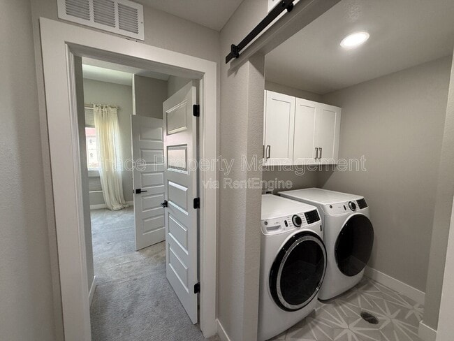 Building Photo - 2820 W 53rd Ave