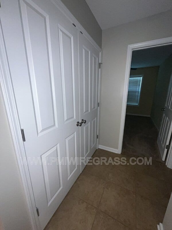 Building Photo - 214 Winterberry Way