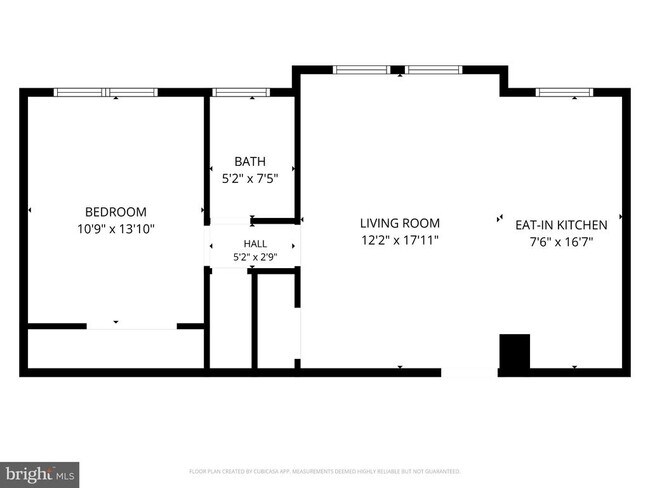 Building Photo - 1615 Kenyon St NW