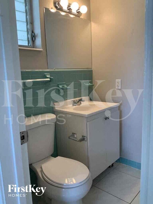 Building Photo - 630 NW 67th Terrace