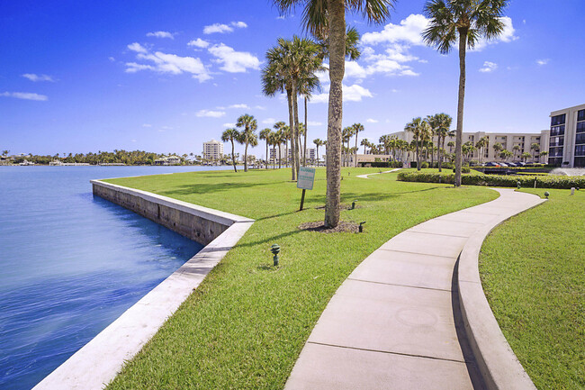 Building Photo - 100 Intracoastal Pl