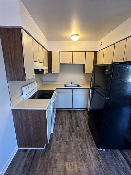 Building Photo - 4789 Dadson Ct