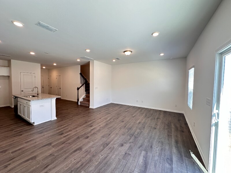 Building Photo - 3550 Secrest Lndg