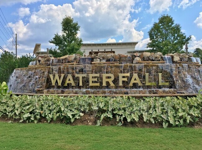 Building Photo - 220 Meadowbrook Ct