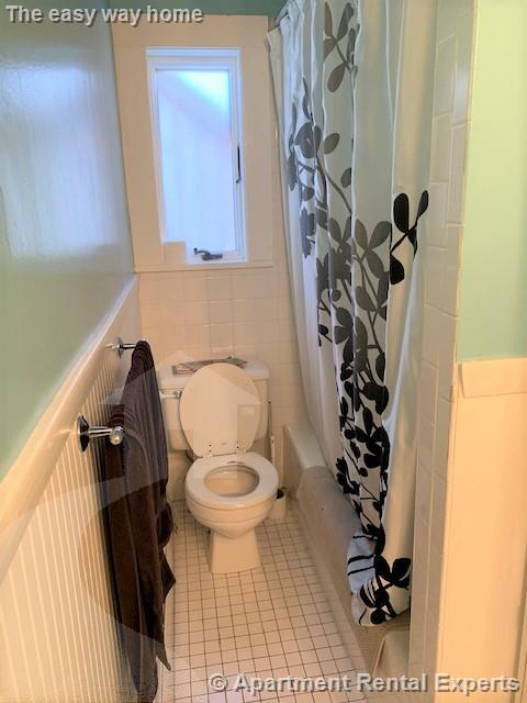 Building Photo - 68 Alpine St