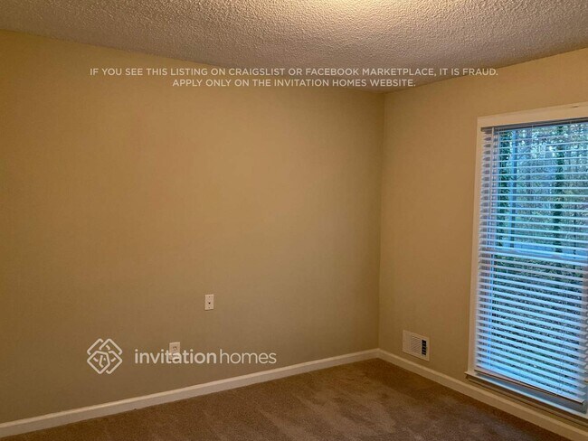 Building Photo - 3607 Memorial Pkwy NW