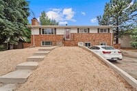 Building Photo - 2352 N Circle Dr