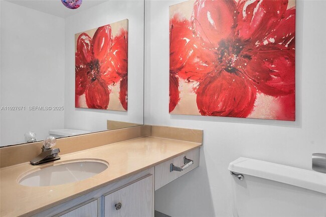 Building Photo - 251 174th St