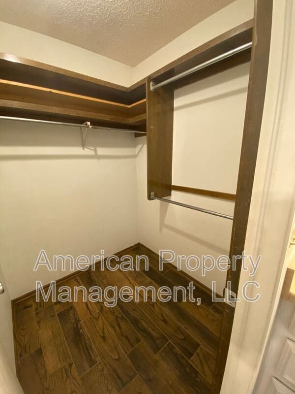 Building Photo - 1729 Melrose Dr