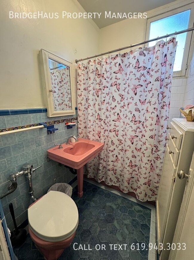 Building Photo - 2672 Sixth Avenue-