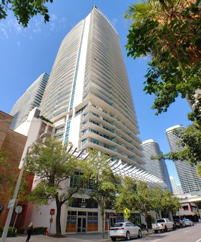 Building Photo - 1100S S Miami Ave